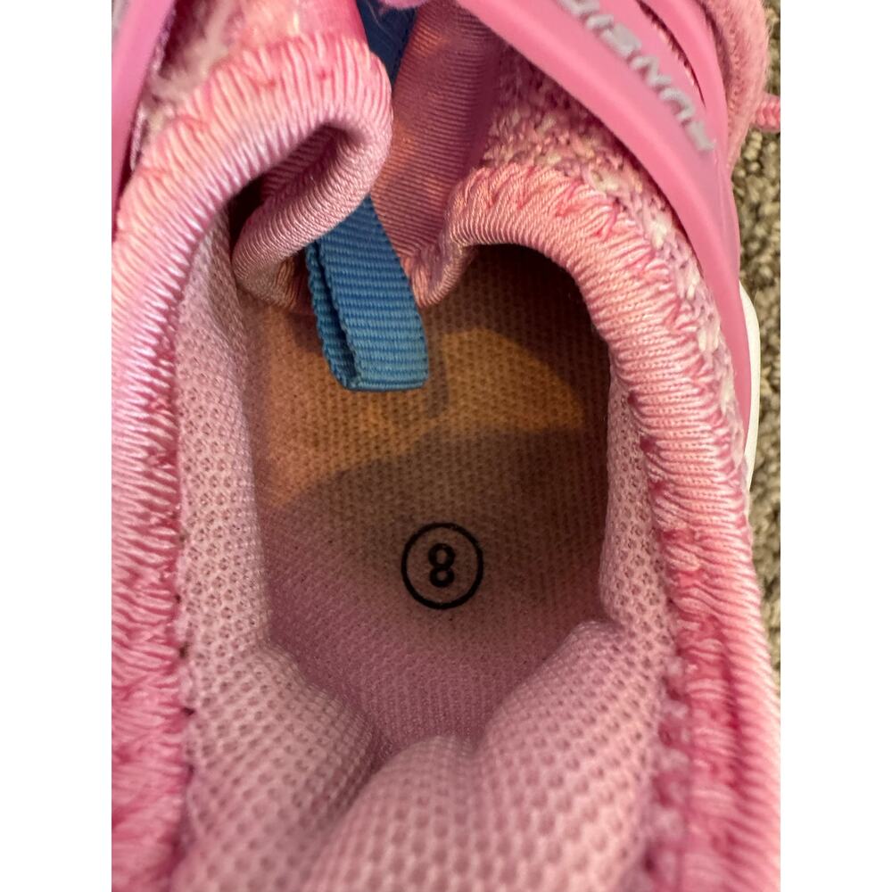 Kid's Sneakers Size 8.  Pre owned - Picture 5 of 6